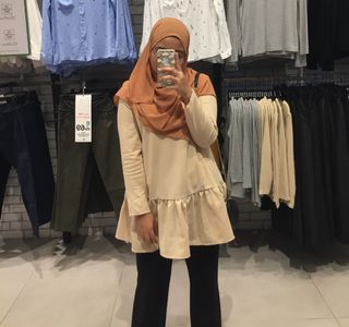 (Category: ) located in . Submitted by aimij (Listing ID 1164371381, Image 1). Description: .