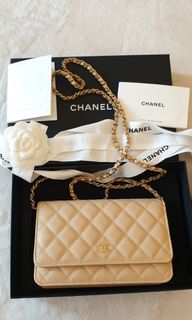 (Category: ) located in . Submitted by authenticshopsmanila (Listing ID 1164364625, Image 1). Description: .
