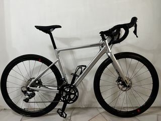 (Category: ) located in . Submitted by mhkcycles (Listing ID 1162048738, Image 1). Description: .