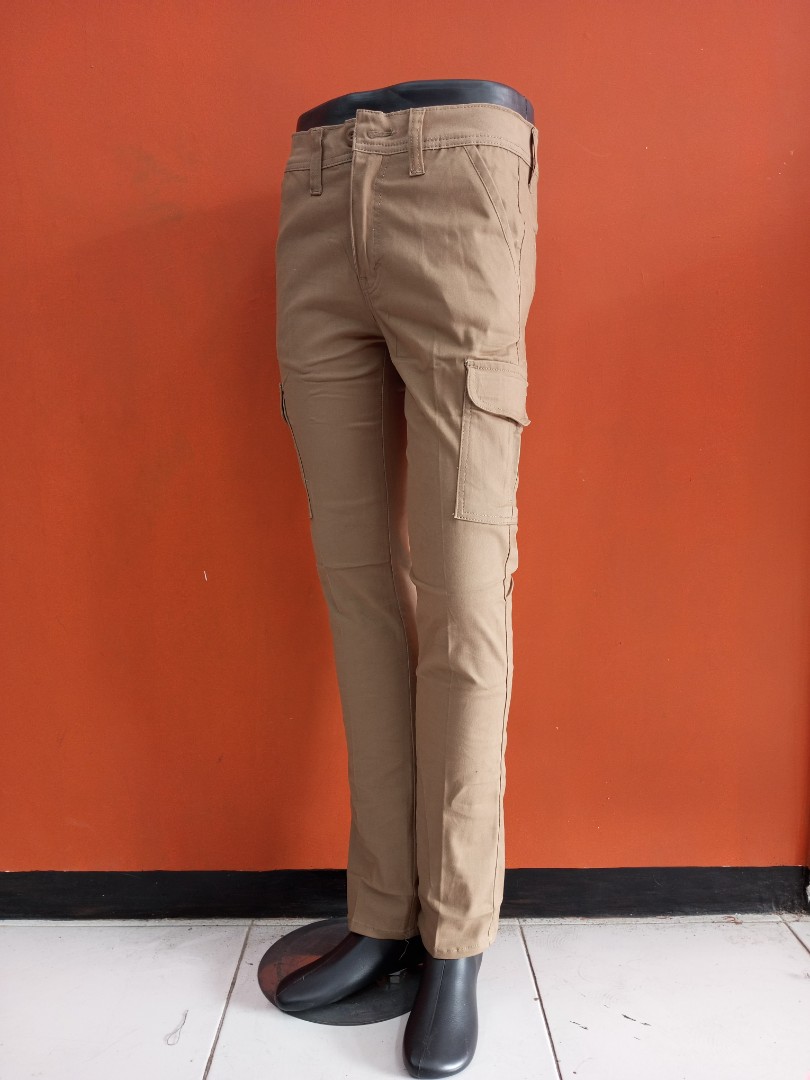 cargo pants khaki, Fesyen Pria, Pakaian 