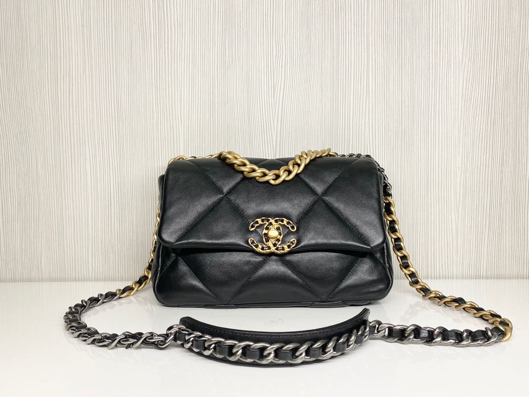 CHANEL 19 Small Black Leather Sling Flap Bag 100% AUTHENTIC+BRAND