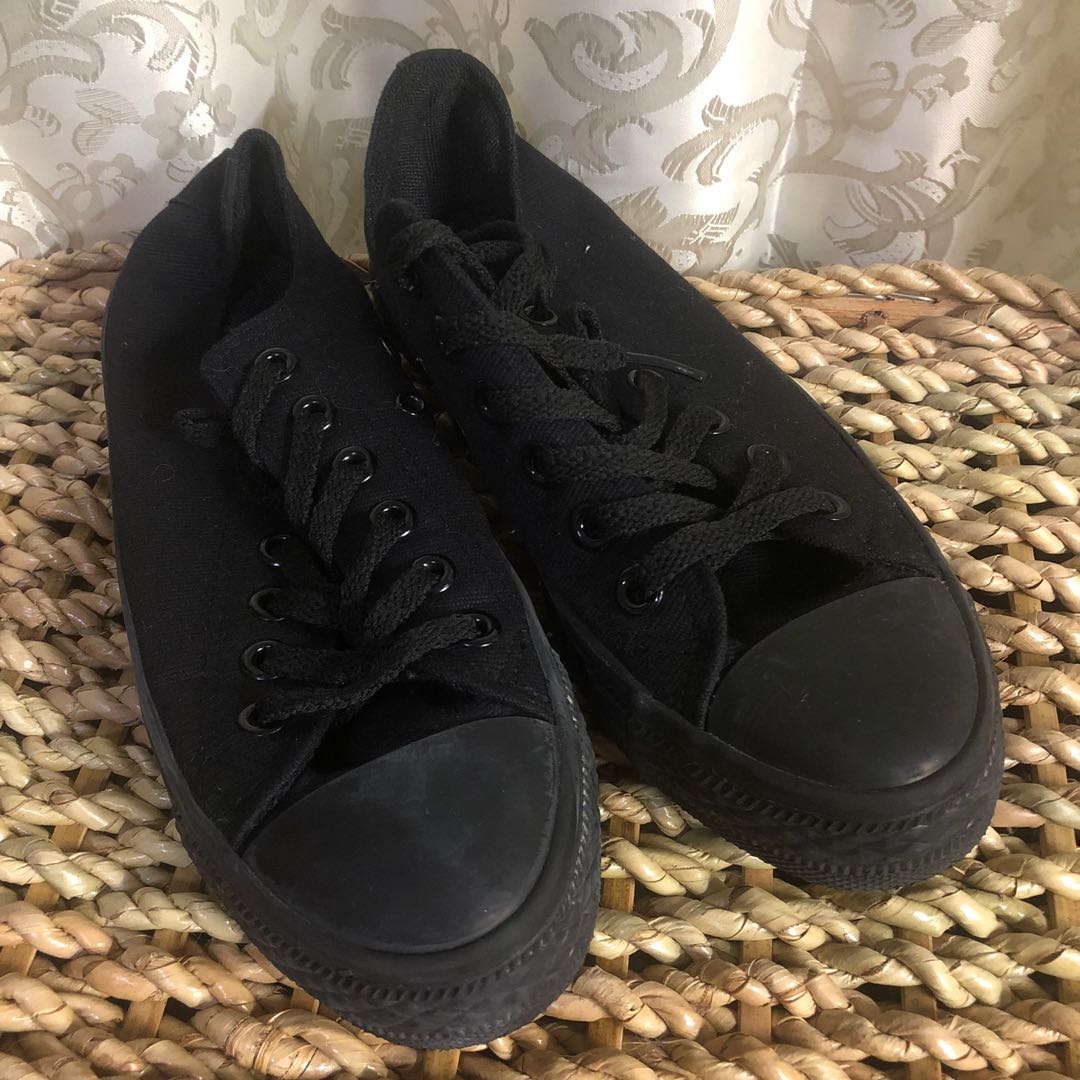 Converse Pure Black Women s Fashion Footwear Sneakers on Carousell