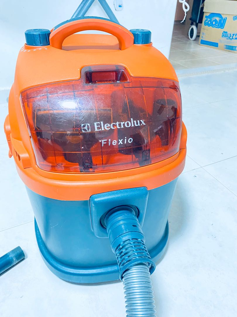 Electrolux heavy duty vacuum cleaner for sale., TV & Home Appliances