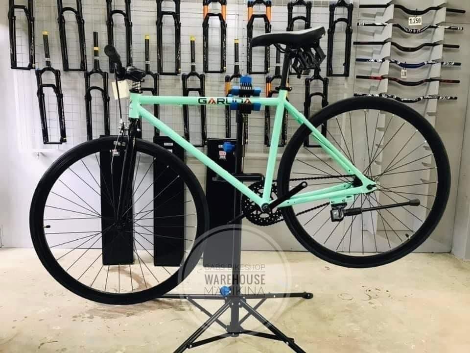 GARUDA FIXIE 700/23c (Category: Bicycles) located in Marikina City. Submitted by meowmeow33333 (Listing ID 1164249921, Image 1). Description: GARUDA FIXIE 700/23c 4,500 FREE ASSEMBLE ✨ Garuda Lightweight Steel Frame ✨ Single Speed ✨ Alloy Rims ✨ Standard size Alloy Stem ✨ 44t Crank ✨ Dual Sprocket (18t fixgear) (16t freewheel) ✨ Seat tube 46cm ✨ Top tube 56cm ✨ Bolt HUBS ✨ 700X23c Tire ✨ Front Brake ✨ Rigid Fork ✨ Sealed Bearing Bottom Bracket ✨ 