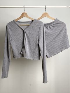 (Category: ) located in . Submitted by ftmodelwardrobe (Listing ID 1164267628, Image 1). Description: .