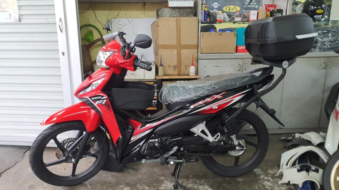 Honda Revo X Pgm Fi Fuel Injectio Free Tubeless Tires Free Servicing Free Rear Top Box 2 Helmet 2 Raincoat We Always Special You Get What You See On Bike Motorcycles Motorcycles For