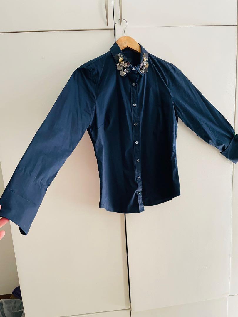 J. Crew Long sleeves in Navy Blue (Category: Longsleeves) located in Makati City. Submitted by winnieboop (Listing ID 1164375243, Image 2). Description: Washed but never used , bought the wrong size Very classy perfect with pants or skirt.