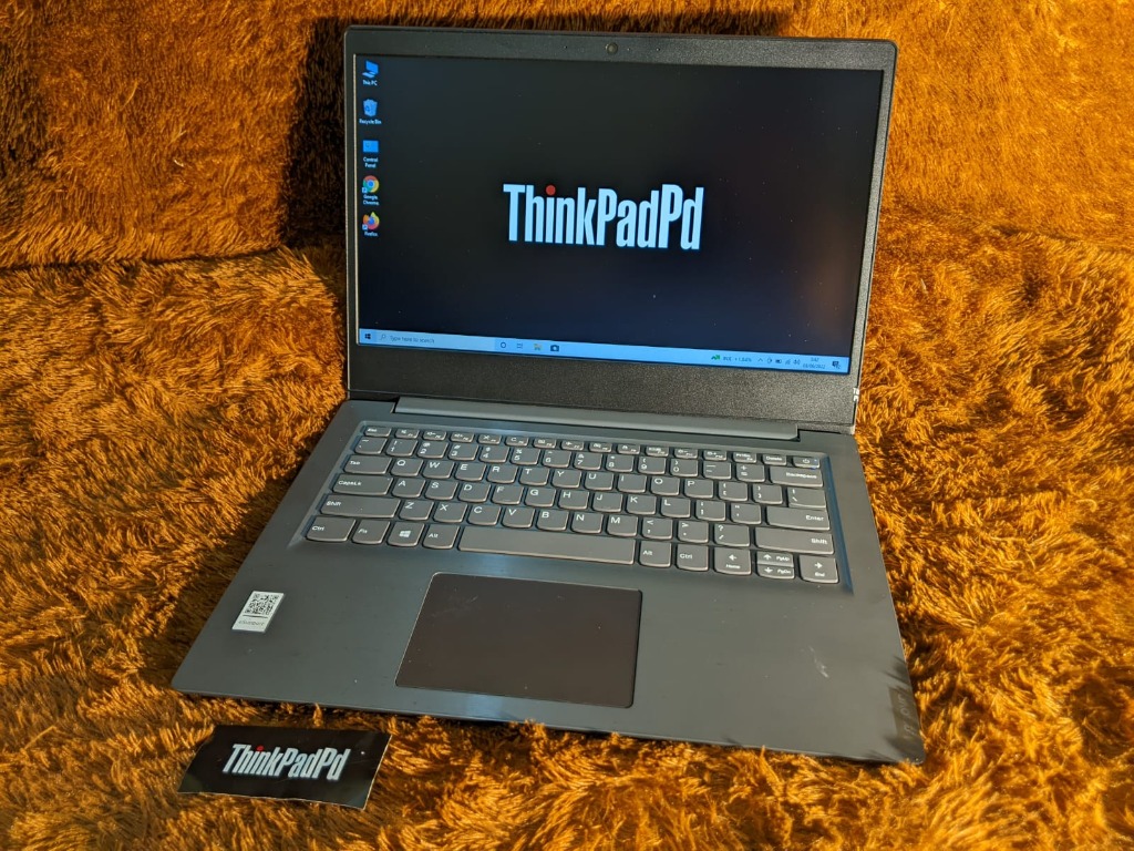 Laptop Lenovo Ideapad Lenovo V14-82C6 AMD 3020e Slim Mulus