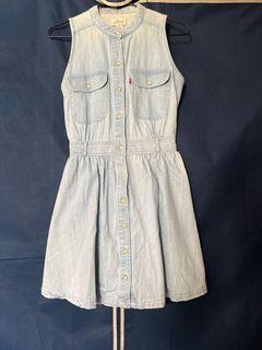 Levi’s厚磅牛仔背心 洋裝#oxstreet
