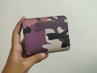Marc Jacobs compact wallet