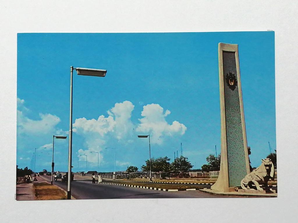 Merdeka Lion at Merdeka Bridge during the early 1960s (rare vintage old ...