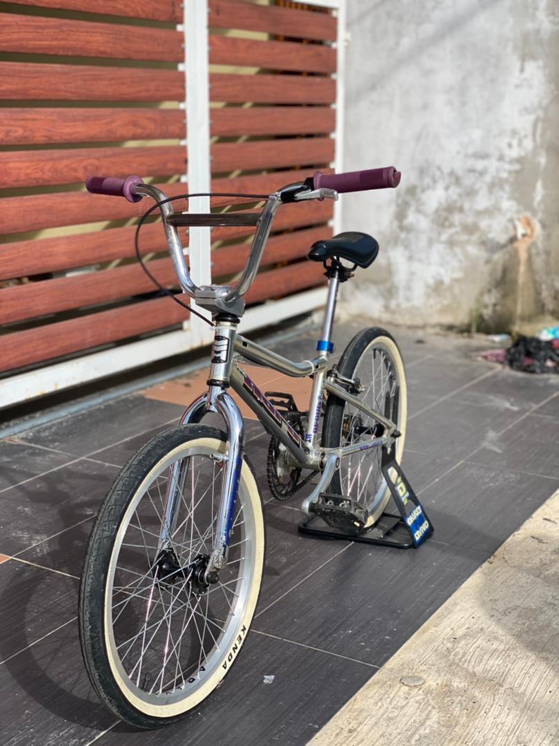 Midschool 90s haro group 1 bmx Sports Equipment Bicycles Parts Bicycles on Carousell