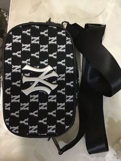 （分類：）位於 。 由 heyguys2000 提交（商品編號 1164365767，圖片 1）。簡介： 。