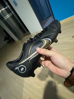 (Category: ) located in . Submitted by fendimannn (Listing ID 1164355351, Image 1). Description: .
