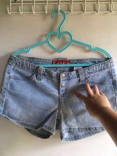 (Category: ) located in . Submitted by geroli (Listing ID 1164329583, Image 1). Description: .