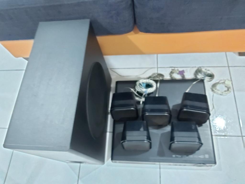 Philips 5.1 home theater set., Audio, Soundbars, Speakers & Amplifiers