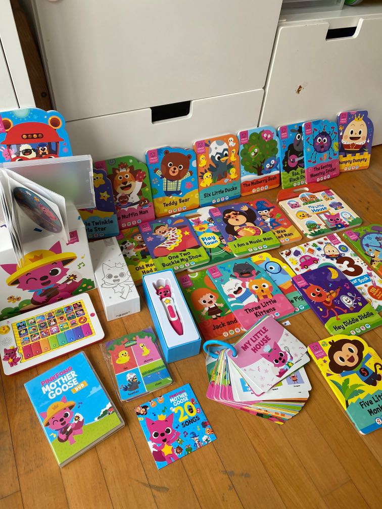 Pinkfong book set with pinkfong pen, Hobbies & Toys, Stationery & Craft ...