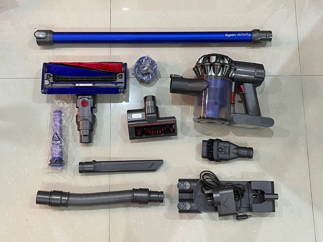 Refurbished Dyson v6 Fluffy vacuum 