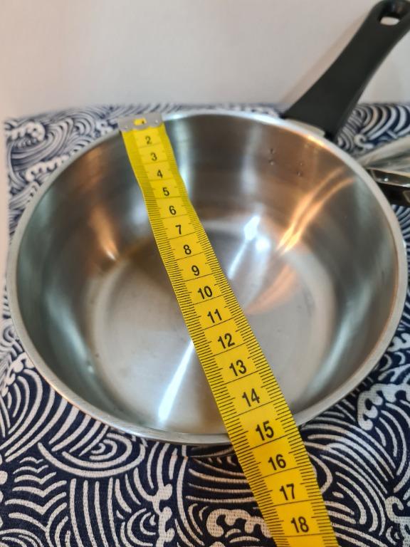 Saucepans with and without lid, Pot with lid, glass/stainless steel (2