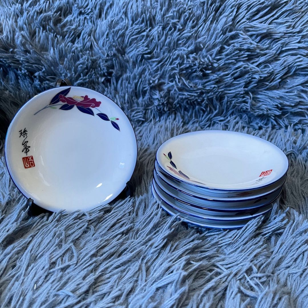 Saucer plate japan surplus, Furniture & Home Living, Kitchenware