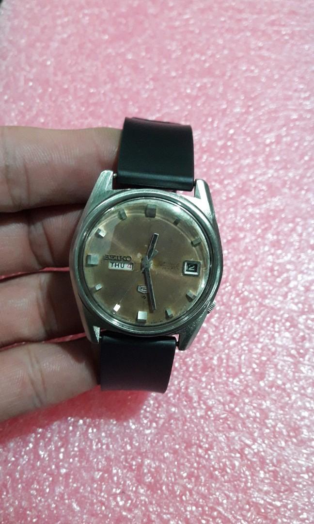 Seiko 6119 8090, Men's Fashion, Watches & Accessories, Watches on Carousell