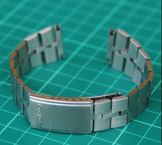 (Category: ) located in . Submitted by mr.watches (Listing ID 1164429329, Image 1). Description: .
