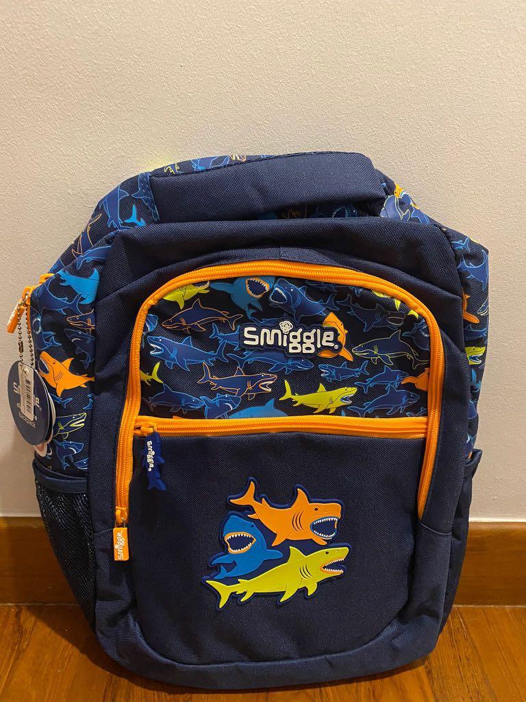 Smiggle best sale shark bag