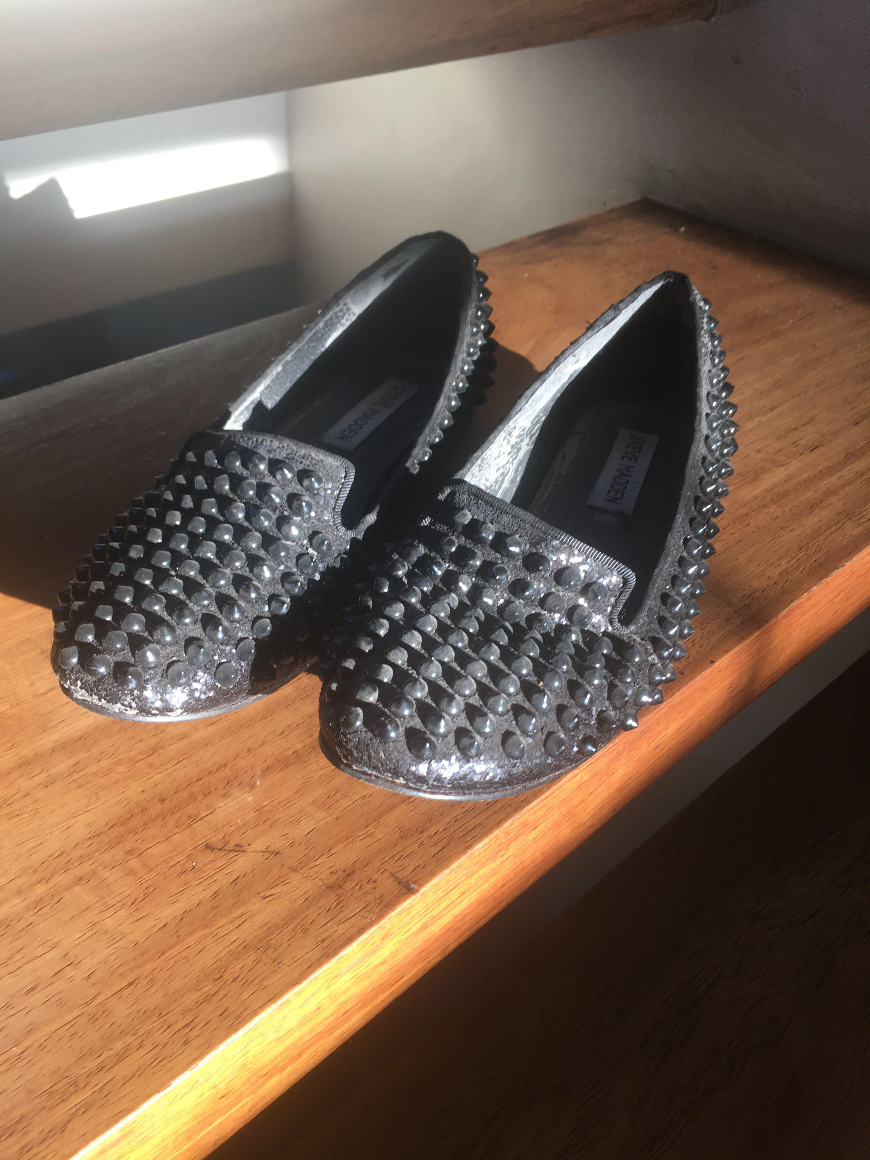 Steve madden online spiked flats