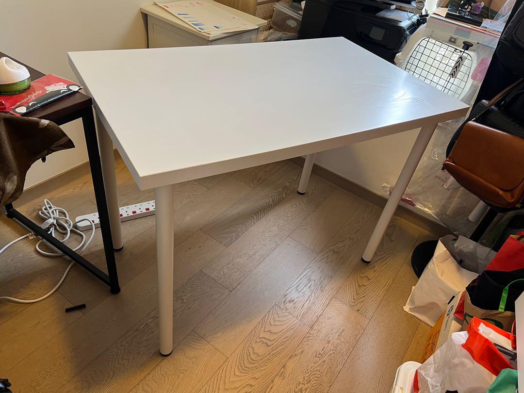 Study table （分類：其他家居傢俬）位於 Hong Kong。 由 etysc 提交（商品編號 1164346591，圖片 1）。簡介： Self collection in SYP, absolutely free 。
