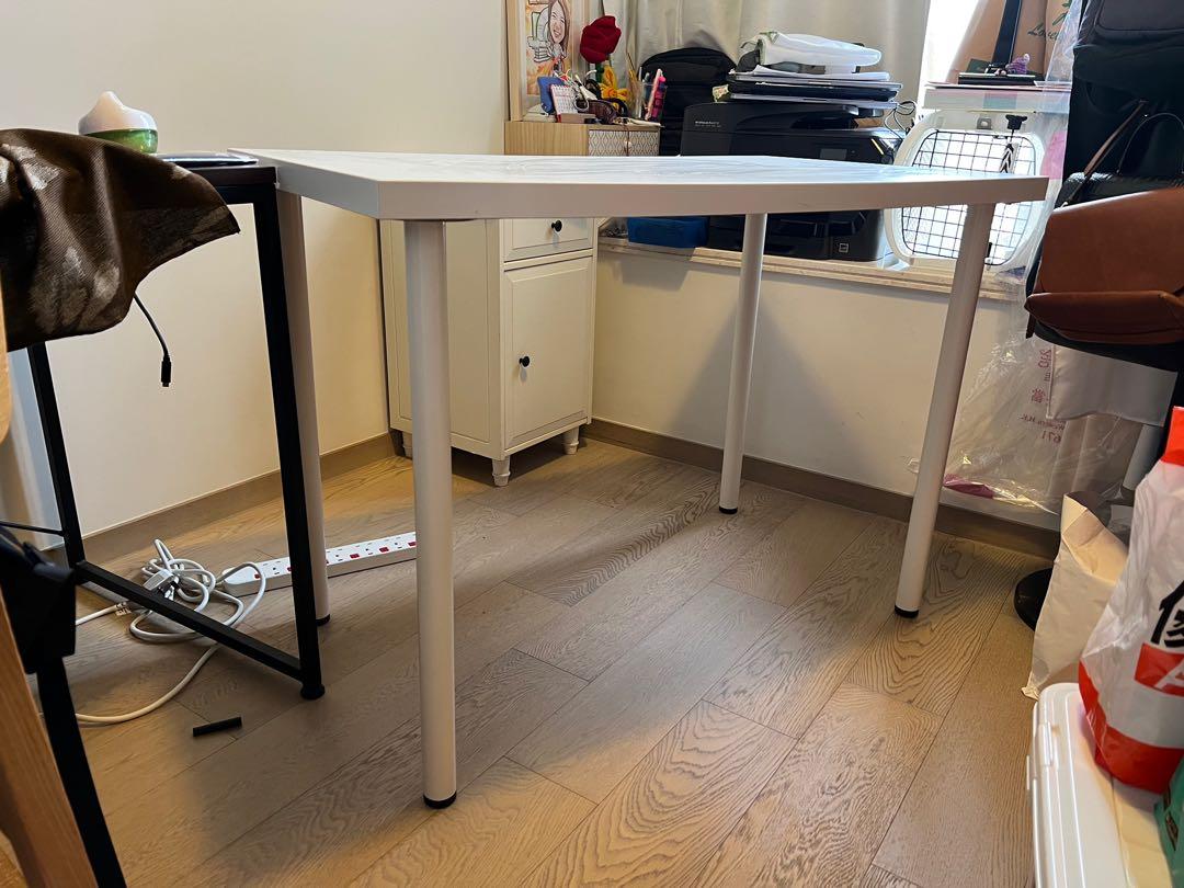 Study table （分類：其他家居傢俬）位於 Hong Kong。 由 etysc 提交（商品編號 1164346591，圖片 2）。簡介： Self collection in SYP, absolutely free 。