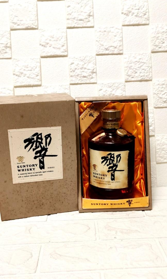 SUntory Whisky Hibiki 舊金花標金頭響17年日本威士忌700ml禮盒(響17前身), 嘢食 嘢飲, 酒精飲料- Carousell