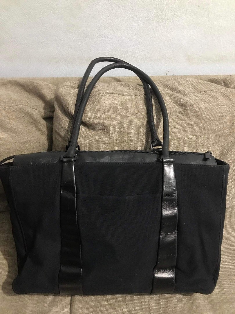 tumi large tote