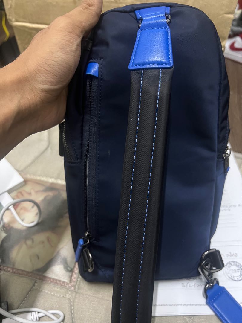 TUMI Sling bag (ANNA SLING VOYAGEUR), Men's Fashion, Bags, Sling Bags