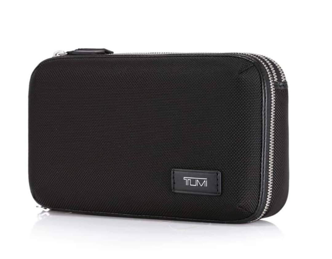 Tumi triple zip clutch bag 13,000, Men's Fashion, Bags, Belt bags