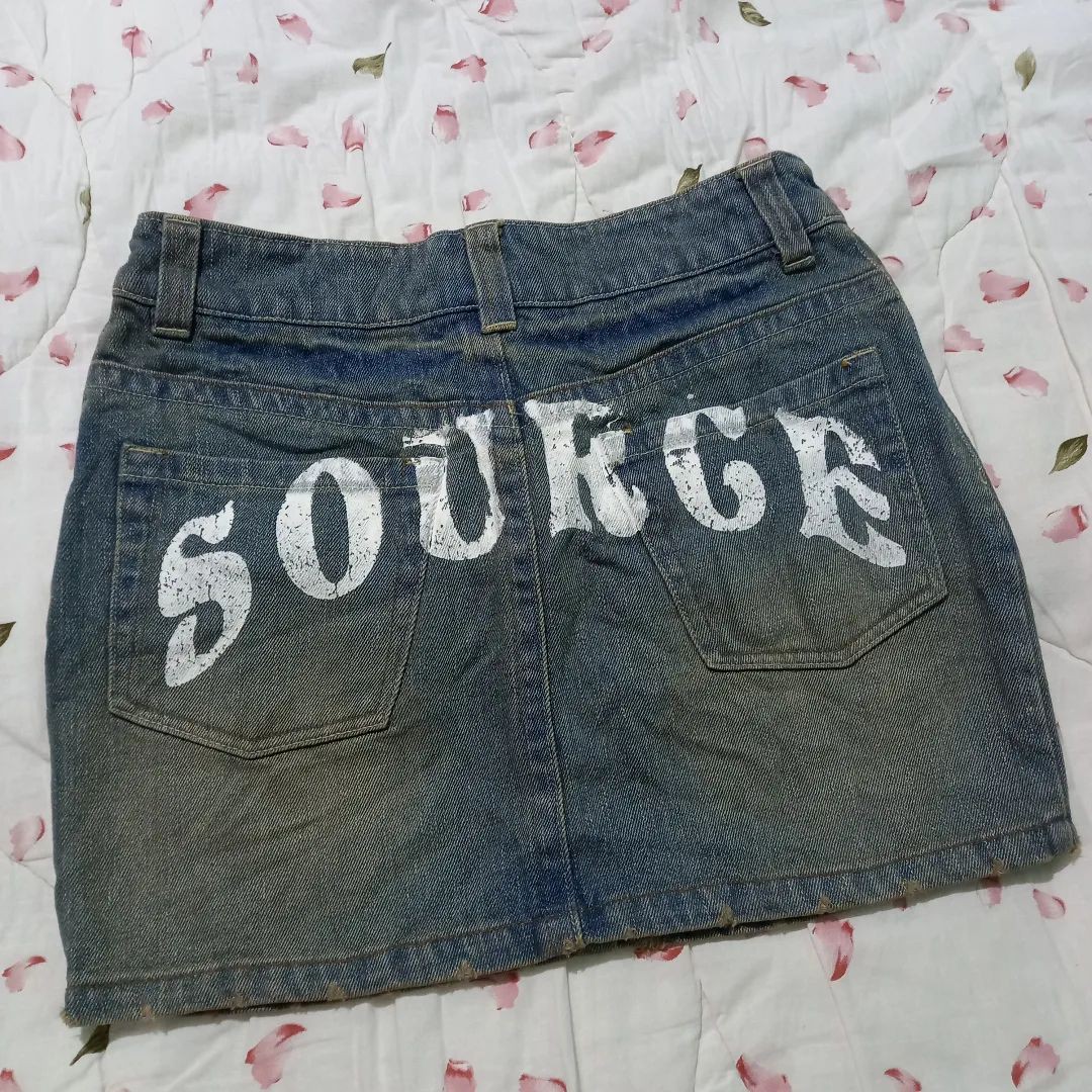 Vintage mini skirt, Women's Fashion, Bottoms, Skirts on Carousell