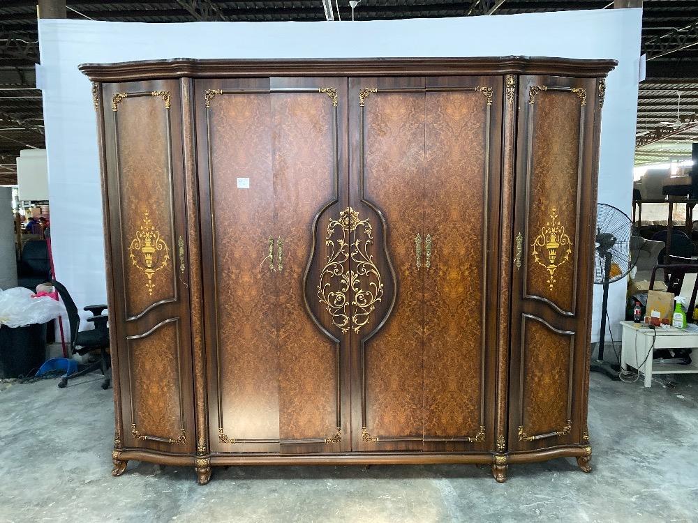 Vintage Wooden Big Wardrobe Almari Pakaian Besar Kayu Vintaj