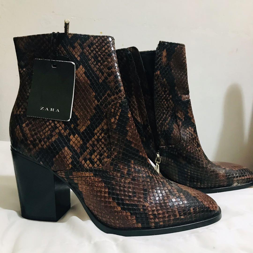 Zara Bottines/ Ankle Boots (Animal Print), Women's Fashion, Footwear, Boots  on Carousell
