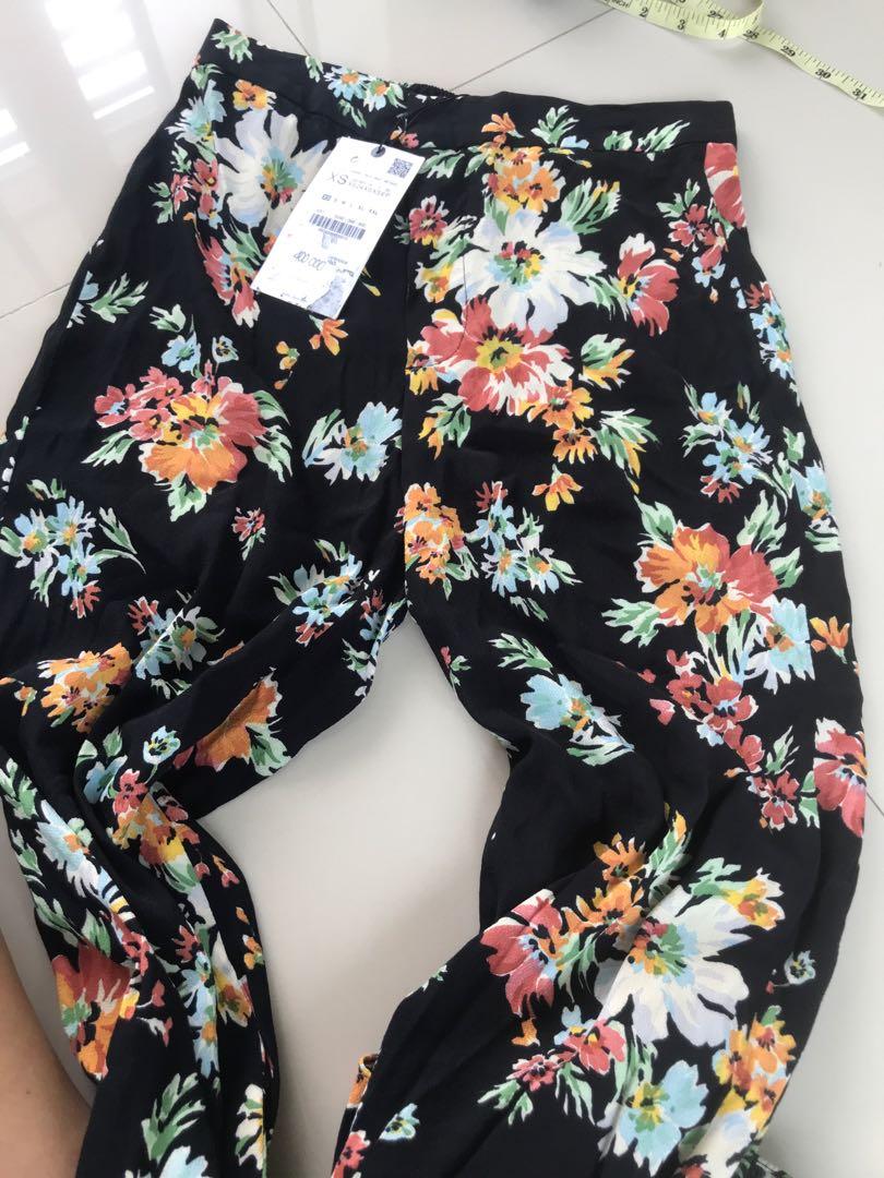 Zara Floral Flared trousers, Fesyen 