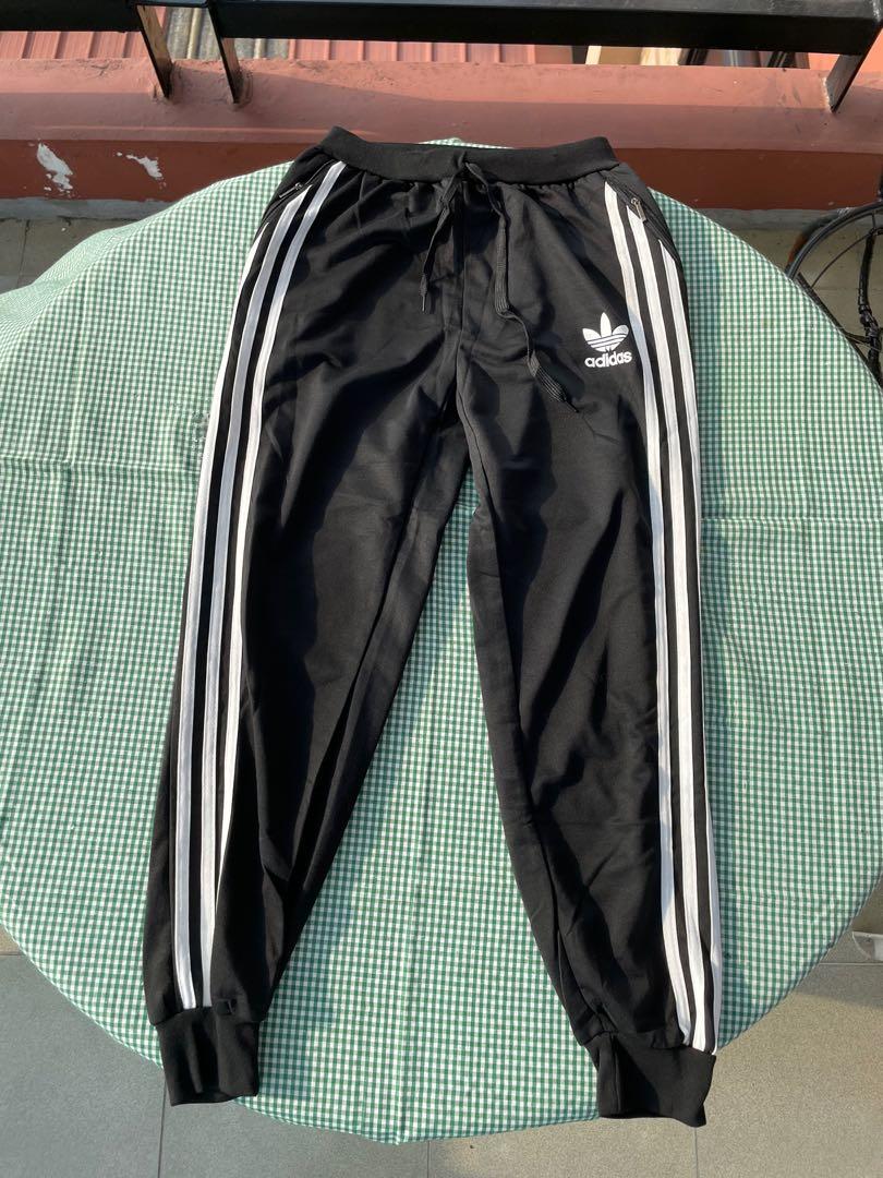 Adidas three deals stripes joggers