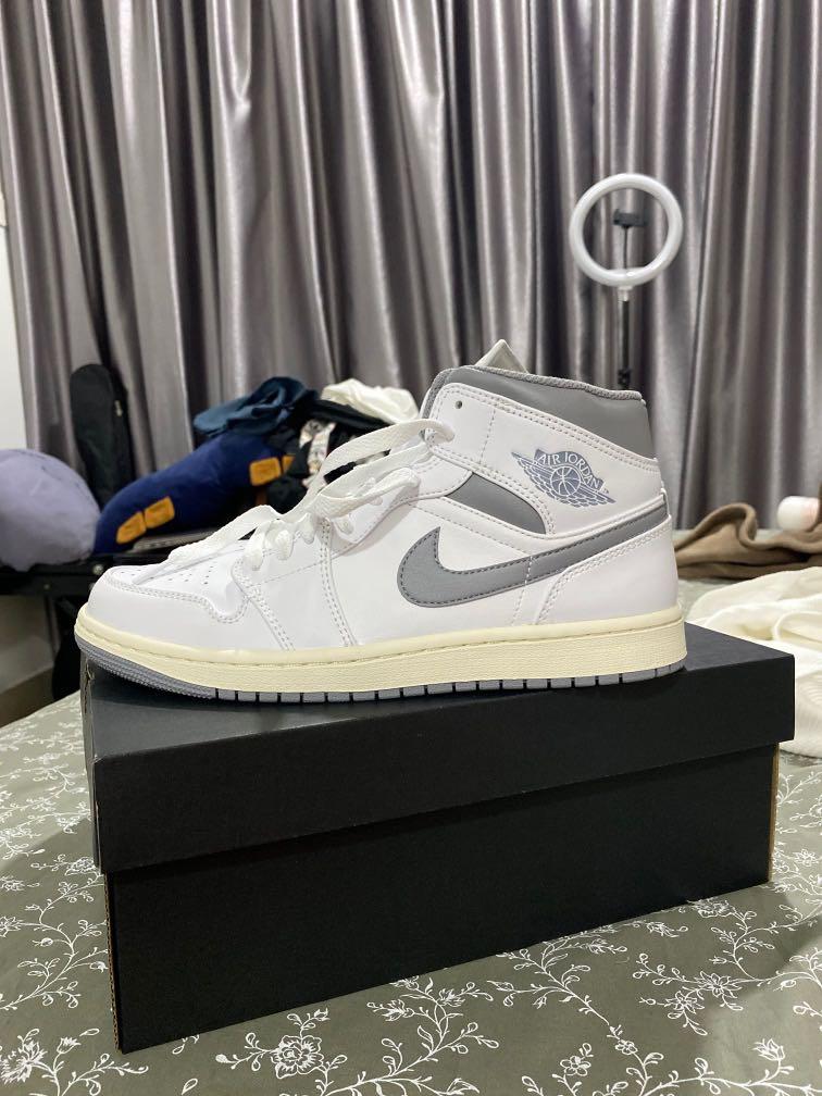 Air Jordan 1 White/Stelth Jordan AJ 1 