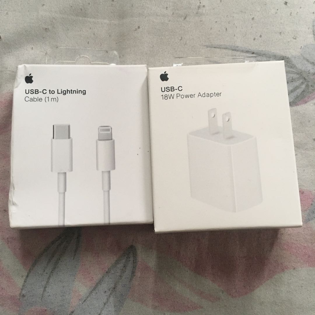 Apple iPhone Charger 18 watts adapter and Usb c to Lightning cable