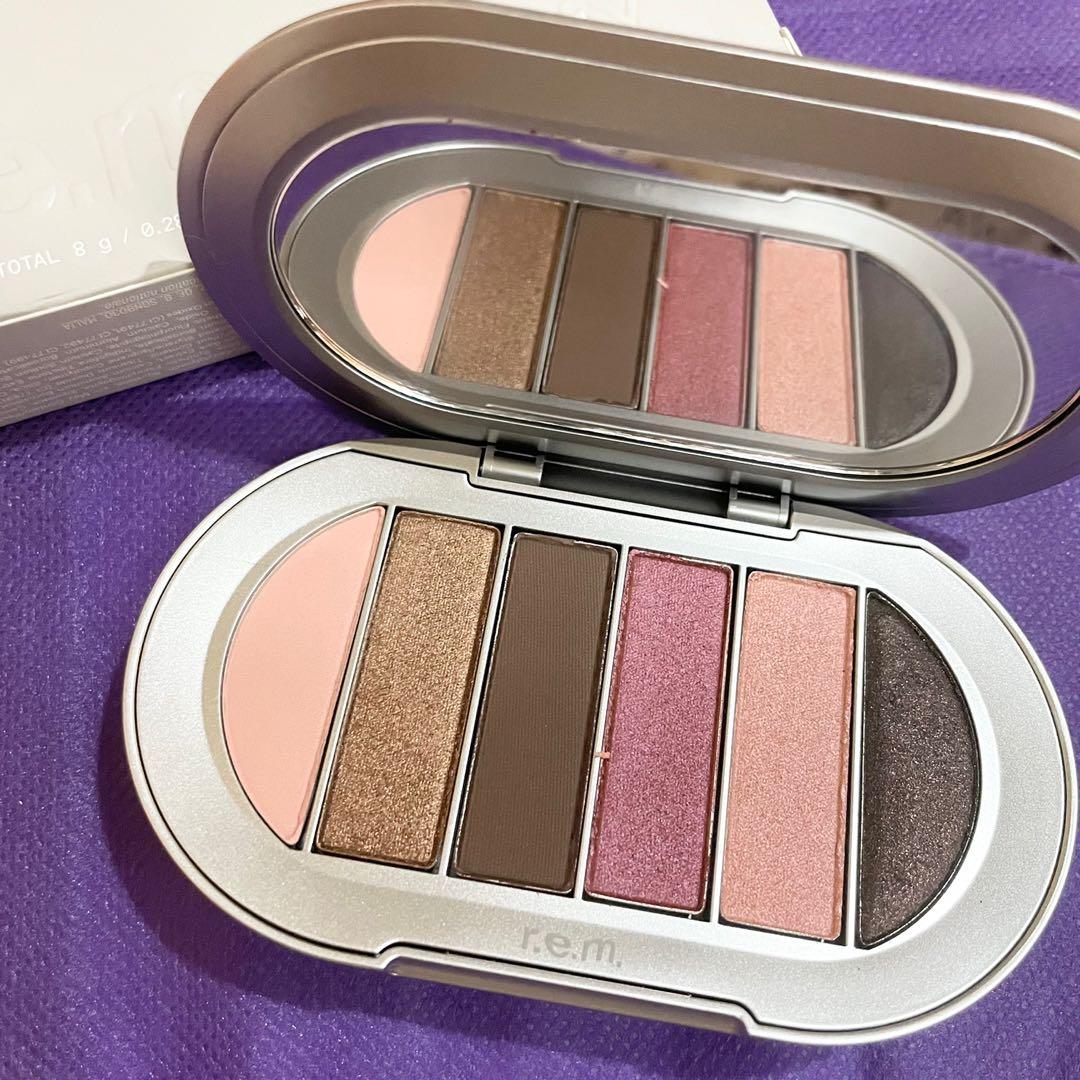 AUTHENTIC REM beauty midnight shadows eyeshadow palette smitten kitten