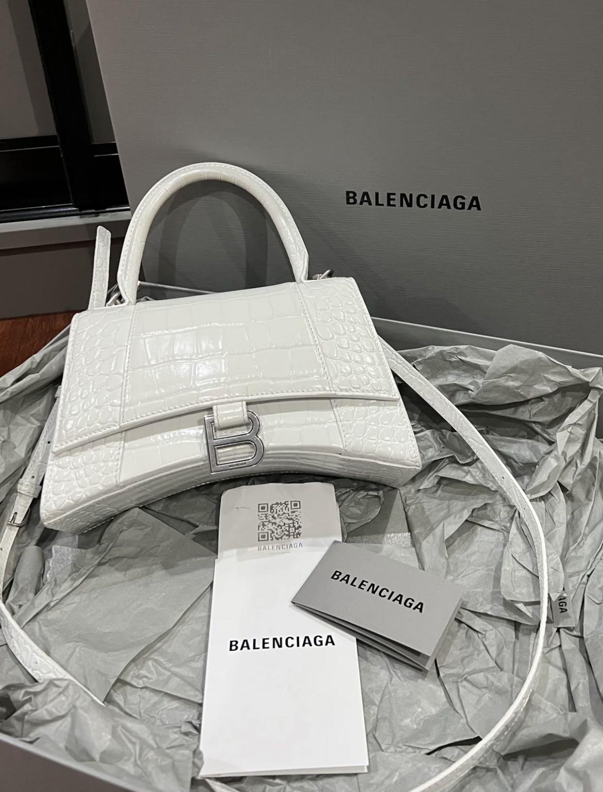 Balenciaga Everyday Ville Crossbody Bag White in Leather with Silvertone   GB