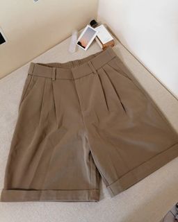 (Category: ) located in . Submitted by elainexthrift (Listing ID 1169644539, Image 1). Description: .