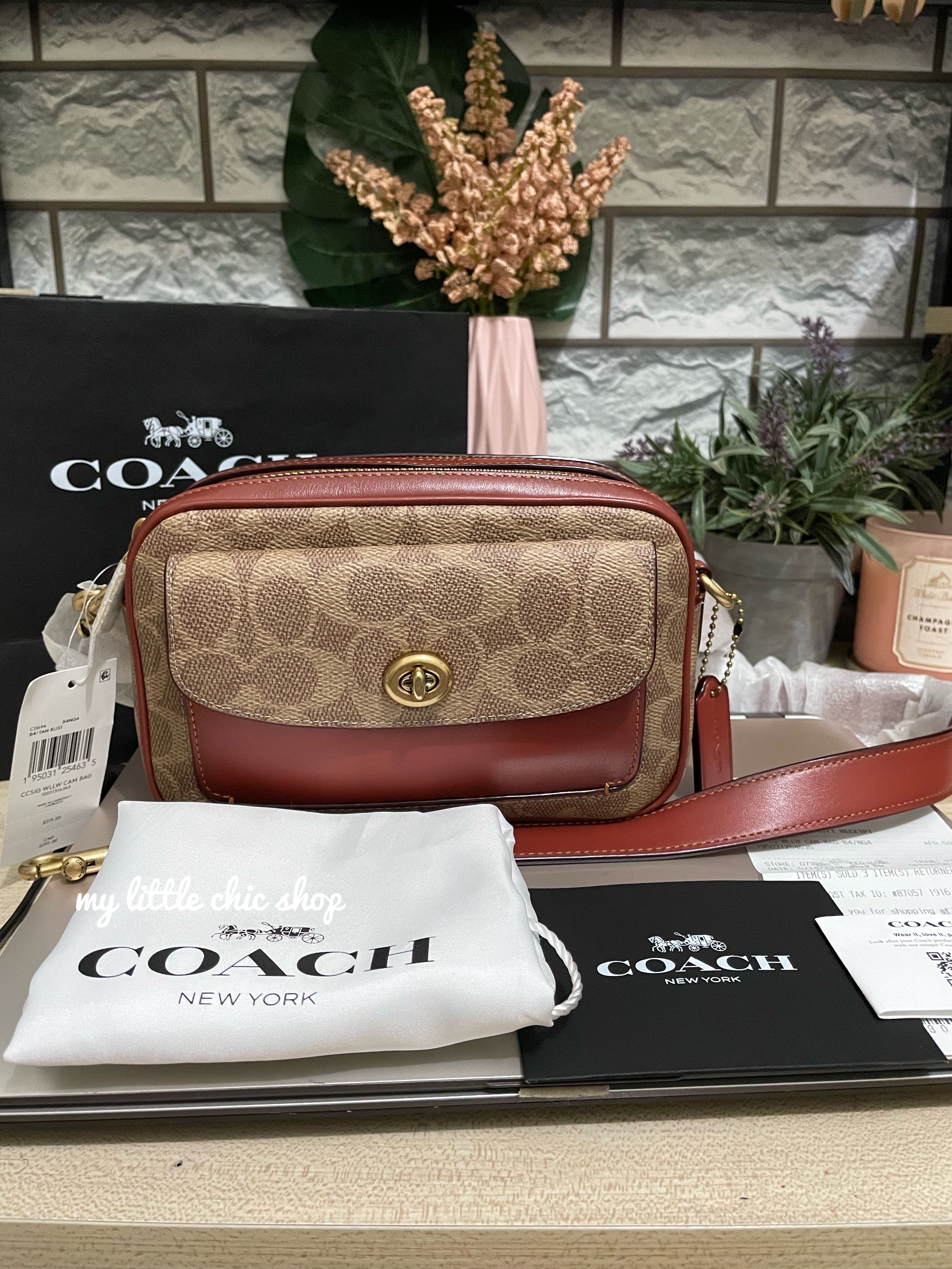 coach willow camera bag in signature canvas, Women's Fashion, Bags & Wallets, Crossbody Bags on