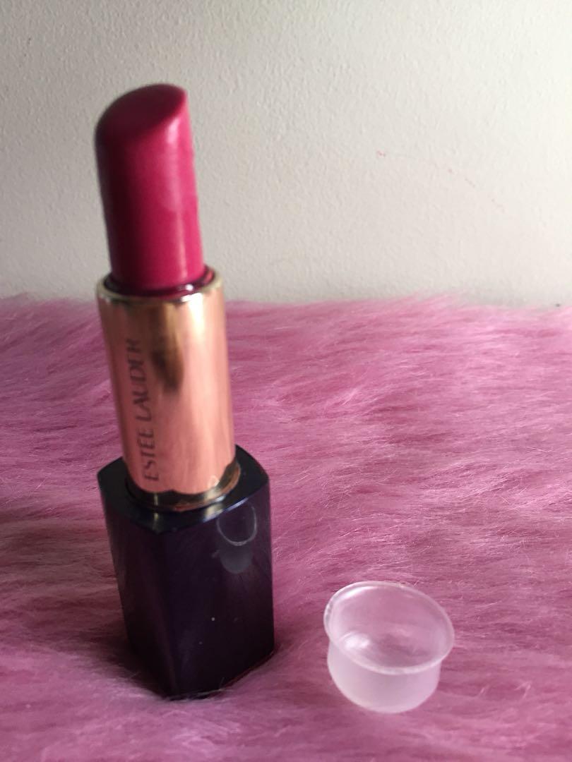 Estee Lauder lipstick, Beauty & Personal Care, Face, Makeup on Carousell