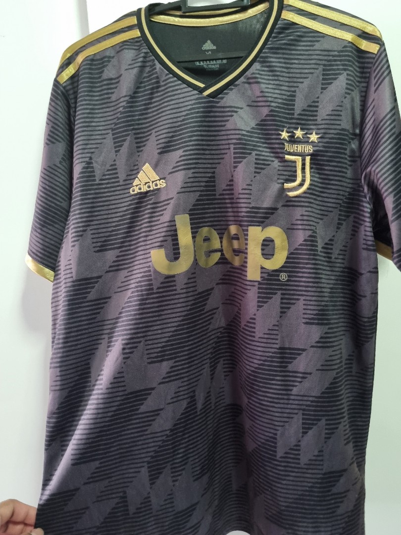 Desacuerdo Productividad escalar FAST DEAL $20) Adidas Juventus Football Jersey, Men's Fashion, Tops & Sets,  Tshirts & Polo Shirts on Carousell