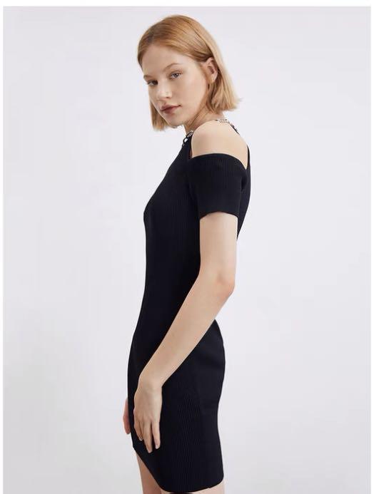 Forever 21 Black Off Shoulder Dress Women s Fashion Dresses Sets Dresses on Carousell