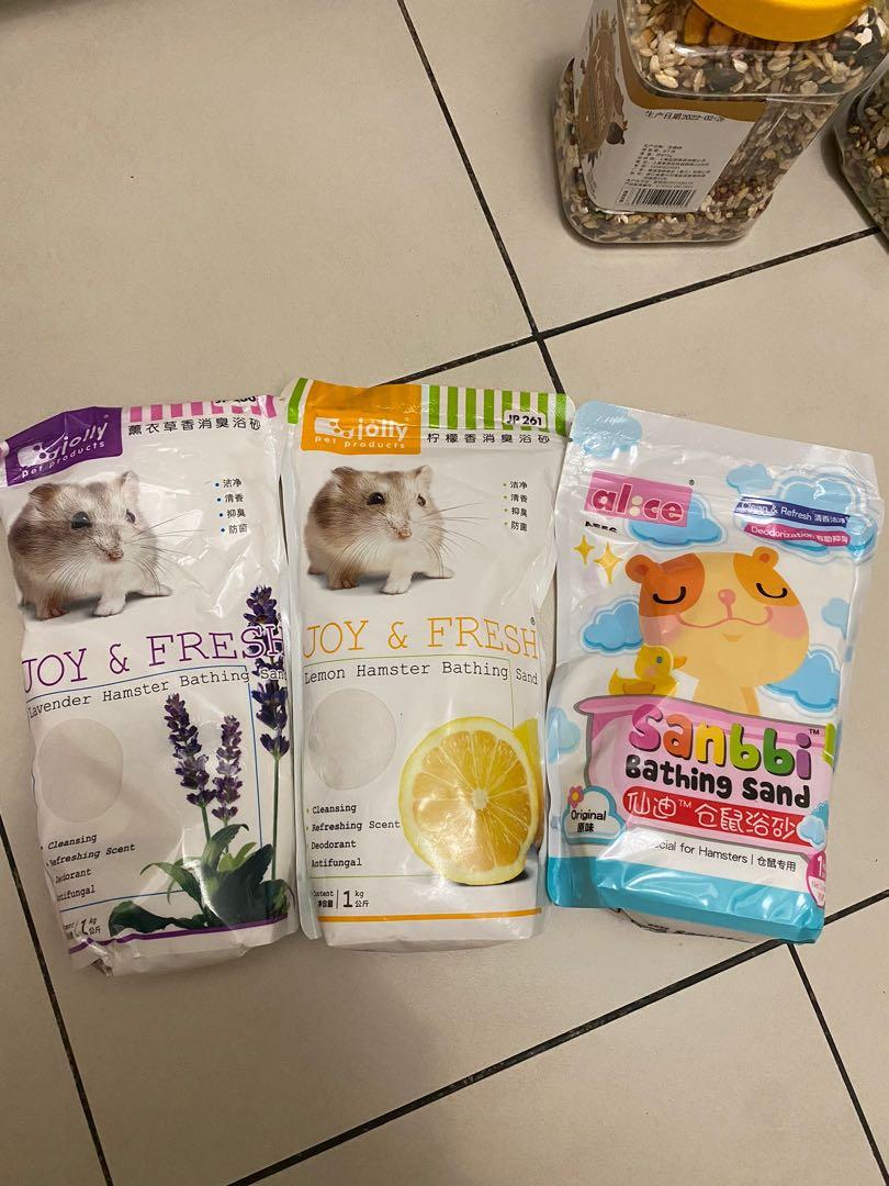 Lavender hamster bedding top