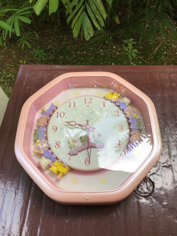 Hello Kitty Clock. Musical chime every half hour., Furniture & Home
